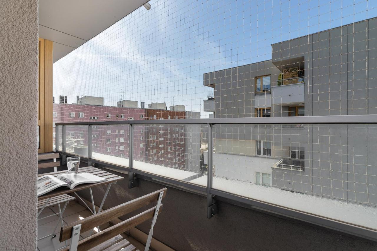 Avia Apartment Three Bedroom Two Balcony Ac & Parking By Noclegi Renters Красков Екстериор снимка