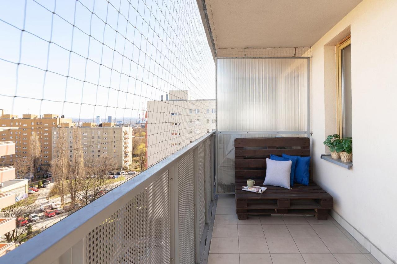Avia Apartment Three Bedroom Two Balcony Ac & Parking By Noclegi Renters Красков Екстериор снимка