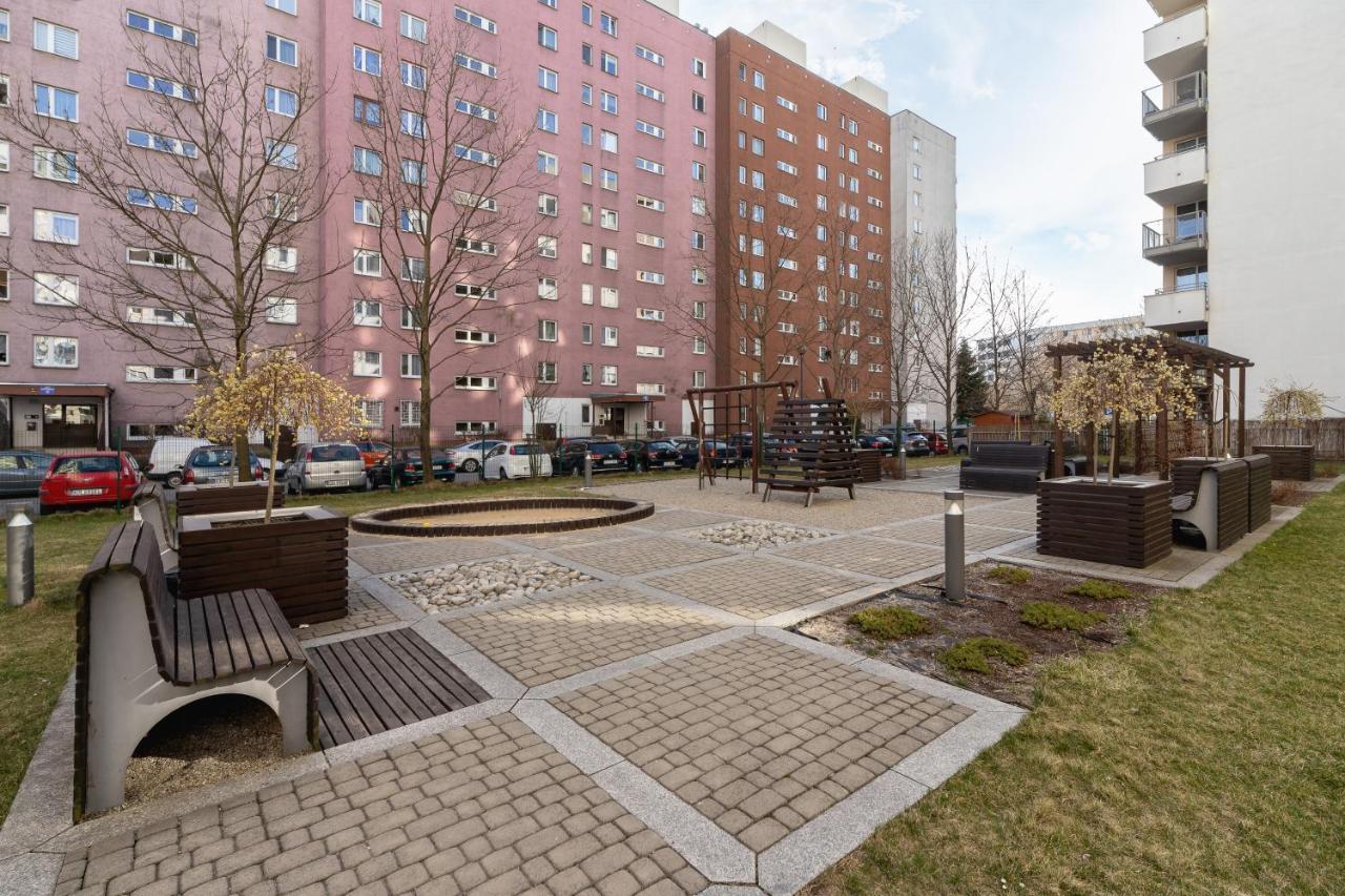 Avia Apartment Three Bedroom Two Balcony Ac & Parking By Noclegi Renters Красков Екстериор снимка